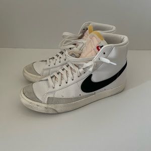 Women’s Nike Blazer sneaker